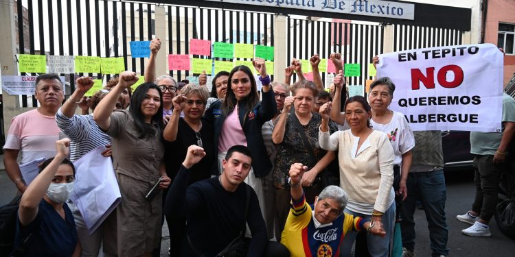 Respalda alcaldesa Ale Rojo de la Vega a vecinos de Tepito ante arbitrariedades