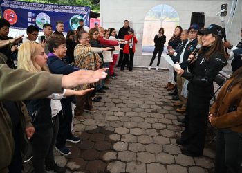Ale Rojo toma protesta a redes vecinales de prevención en Cuauhtémoc