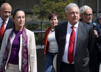 FOTO: Tomada al cuadro “Hernán Cortés se opone a los sacrificios humanos”. / “Representación Romántica sobre la llegada a México de los españoles, inspirada en la ópera Hernán Cortés de G, Spontini”. / Nicolas Eustache Maurin, Francia / Primera mitad del Siclo XIX / Num. Inv. 00301, Museo de América, Madrid, España.