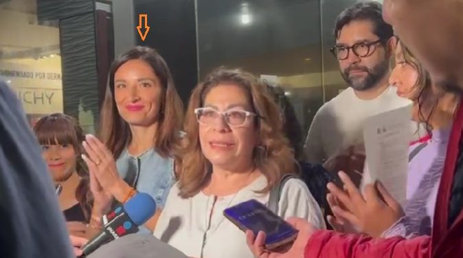 Laura Ballesteros no ha tenido el menor empacho en treparse a una causa vecinal espontánea, legítima y luego apropiársela de manera gandalla, hasta hacer creer que ella es la salvadora del “Árbol Laureano” y de la ecología de la CDMX.