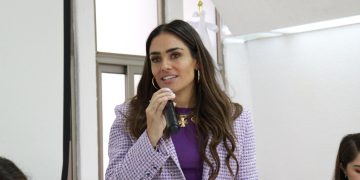 Durante la Séptima Sesión del Gabinete Violeta, la alcaldesa Alessandra Rojo de la Vega presentó resultados del programa Reacción Violeta, estrategia implementada en la Alcaldía Cuauhtémoc que ha respondido, atendido y acompañado a casi medio millar de mujeres, adolescentes y niñas víctimas de violencia de género.