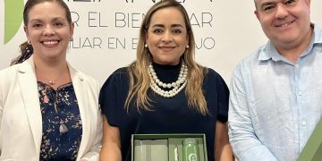 El balance familia-trabajo contribuye a la felicidad: Laura Álvarez