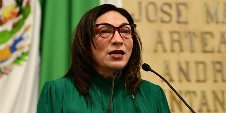 El Congreso de la Ciudad de México exhortó a la Comisión Federal para la Protección contra Riesgos Sanitarios (COFEPRIS) a informar sobre los avances de la investigación de posibles riesgos del colorante rojo 3 FD&C o eritrosina.