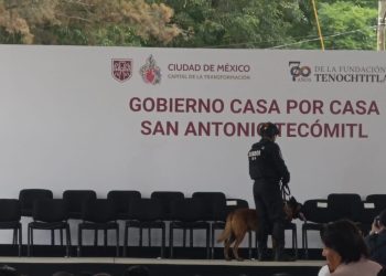 Previo a los discursos en ambos actos, binomios de la Unidad Canina del Agrupamiento Fuerza de Tarea “Zorros” de la Secretaría de Seguridad Ciudadana revisaron el templete donde se sentarían Brugada y sus invitados, para corroborar que no hubiera alguna arma o explosivo. “Sin novedad”, fue el reporte, afortunadamente.