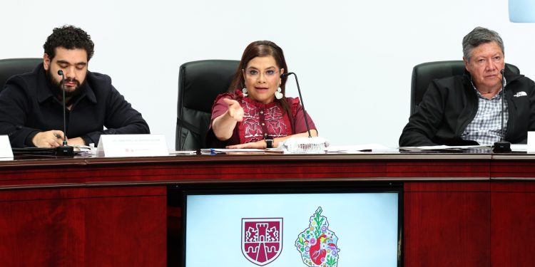 En la primera mitad del año, a las arcas de la Ciudad de México ha ingresado el 8% más que en el mismo periodo del año pasado, lo que representa el 60% de lo proyectado para recaudarse en este 2025, por lo que la jefa de Gobierno, Clara Brugada, destacó que hay “finanzas sanas sustentables y sostenibles” en la capital. FOTO: Especial