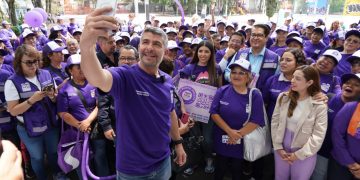 Mauricio Tabe, alcalde de Miguel Hidalgo encabezó el arranque de los “Viernes Violeta”, un programa con el que fortalecerá las acciones para prevenir y erradicar la violencia de género, brindando apoyo psicológico y jurídico, talleres y canalización a todas las colonias.