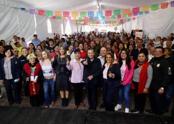 Al inaugurar la “Feria de Cooperativas 2025: Consume Local”, el alcalde Giovani Gutiérrez Aguilar subrayó que su gobierno trabaja sin colores y sin distingos para que todos puedan tener las mismas oportunidades. FOTOS: Especial