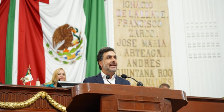 Al referirse al periodo extraordinario en el Congreso de la Ciudad de México anunciado para los días 15 y 18 de agosto, el presidente de la Junta de Coordinación Política (JUCPO), Jesús Sesma dijo que el plan es que más de 40 dictámenes sean votados y potencialmente aprobados. FOTO: Especial