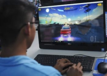 El Congreso de la Ciudad de México aprobó el dictamen a la iniciativa ante el Congreso de la Unión por el que se propone reformar la fracción V del artículo 5, y adicionar una fracción V Bis al artículo 5 de Ley General de Cultura Física y Deporte, para incluir a los eSports como parte de esta normatividad. FOTO: Diego Simón Sánchez / Cuartoscuro