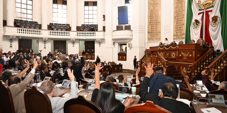 Precisamente de ahí debe partir la discusión sobre la extinción de las diputaciones y senadurías plurinominales, que bien podrían ser modificadas para ir hacia un esquema como el de la Ciudad de México, pero garantizar que las minorías estén bien representadas. FOTO: Especial