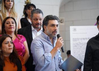 El presidente de la Junta de Coordinación Política (Jucopo) del Congreso de la Ciudad de México, Jesús Sesma califica como un “hecho histórico” que su partido haya encabezado por vez primera dicho órgano de gobierno, en el que destacó la generación de aproximadamente 55 acuerdos, la mayoría por unanimidad, en este primer año de la III Legislatura. FOTO: Especial