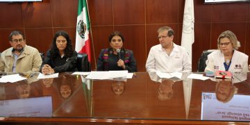 La Jefa de Gobierno de la Ciudad de México, Clara Brugada Molina, reafirmó su compromiso de brindar apoyo integral a las víctimas y familias afectadas por la explosión de una pipa de gas LP, ocurrida el pasado miércoles 10 de septiembre en el Puente de la Concordia, alcaldía Iztapalapa, hasta que la reparación integral del daño sea efectiva. FOTO: Especial