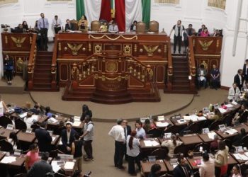 Nos cuentan que entre los legisladores de la “4T”, de igual manera aliados que morenistas, hay muchos que están molestos por la forma en que actúa el Gobierno de Clara Brugada, pues les manda las iniciativas y ni siquiera les llaman para pedirles que por favor las aprueben. FOTO: Especial