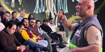 El día de hoy se llevó a cabo la primera capacitación a la estructura de la alcaldía con el “Sistema de Comando de Incidentes (SCI)” impartido por José Vázquez de la Secretaría de Gestión Integral de Riesgos y Protección Civil la Ciudad de México. FOTOS: Especial