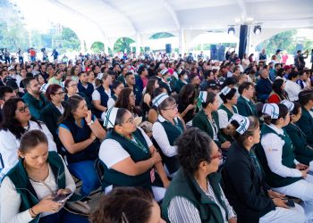 “Quiero convocar a la población a que se vacune, a toda la población de la Ciudad de México que se vacune contra el sarampión; de seis meses a 50 años de edad, hay vacunas suficientes para lograrlo”, enfatizó la mandataria capitalina ante funcionarios de Salud del gobierno federal y de la Ciudad de México”. FOTO: Especial