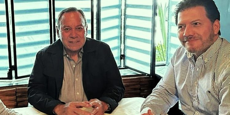 Con recursos del PRD Ciudad de México, emanados del erario, el hoy diputado federal de Morena, Víctor Hugo Lobo Román, contrató anuncios espectaculares en 2023 para promover su imagen, pues tenía el sueño guajiro de ser candidato de la oposición a la Jefatura de Gobierno. FOTO: X / @Jesus_ZambranoG