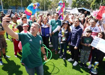 Se reemplazó pasto sintético, malla ciclónica, pintura e iluminación. FOTO: Especial