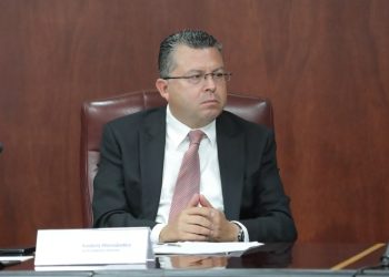 Desde el 28 de mayo, más de 4 meses, el Tribunal Electoral de la Ciudad de México, que preside Armando Ambriz, recibió el mandato de la Sala Superior del Tribunal Electoral del Poder Judicial de la Federación para que emita un resolutivo en el que reproduzca su sentencia en que se reconoce a Nora Arias como la presidenta del PRD Ciudad de México. FOTO: Especial