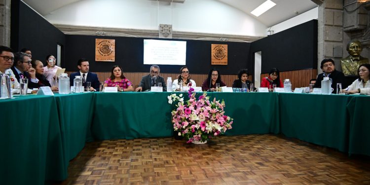 Oposición aprueba labor de Consejería Jurídica CDMX