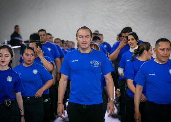 A la par del enorme proyecto para la prevención del delito, mayores capacidades y fortalecimiento de la estrategia y acciones en seguridad ciudadana, el alcalde de Cuajimalpa, Carlos Orvañanos ha reforzado la protección de quienes nos cuidan, con el impulso al deporte y buena alimentación durante su jornada laboral. FOTOS: Especial