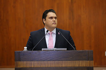 Líder de Congreso en Tamaulipas recibe más 42 millones en contratos públicos a través de empresa familiarático