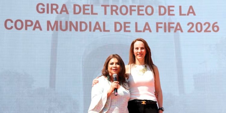 Dinero hay suficiente, pues para este año tienen otros 2 mil 500 millones de pesos para Utopías. Si no es la Mixhuca, ojalá que para el Mundial el GCDMX haya terminado alguna de sus Utopías para exhibir el trofeo. FOTO: Especial