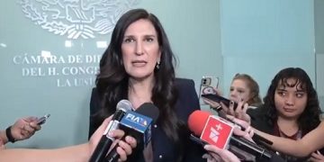 López Rabadán sostuvo que el Tribunal Electoral y el INE deben mantenerse libres de presiones políticas, pues son pilares de la vida democrática. Aseguró que la reforma electoral será un punto de quiebre que definirá si México quiere fortalecer su democracia o retroceder. FOTO: Especial