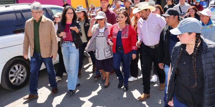 La jefa de Gobierno, Clara Brugada, supervisó hoy las obras de construcción de la Utopía del Maíz, que se edifica en el pueblo de San Miguel Topilejo, en la alcaldía Tlalpan, en un terreno de 44 mil metros cuadrados, y en donde se ubicarán instalaciones y servicio en beneficio de los habitantes de esta comunidad. FOTOS: Especial