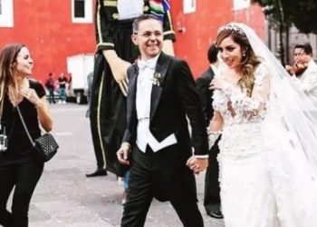 Han pasado más de siete años y todavía no falta quien hable del supuesto pleito de Andrés Manuel López Obrador con César Yáñez Centeno Cabrera. Lo dan como un hecho, por dos razones, porque César rechazó el ofrecimiento de Andrés Manuel para hacerse cargo de la comunicación presidencial y por el ruido mediático de la difusión y gasto de su boda en Puebla con Dulce María Silva Hernández. (Tomada del Instagram de marissa_mena )