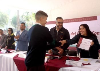 Con la participación del alcalde Fernando Mercado Guaida, quien encabezó la instalación del Comité Consultivo de Educación Media Superior, la Alcaldía La Magdalena Contreras impulsa un modelo innovador que coloca a las y los estudiantes en el centro de la transformación educativa. FOTOS: Especial