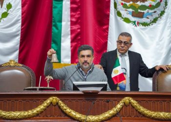 Si Morena quisiera ajustar cuentas con el PVEM, el marco legal del Congreso de la Ciudad de México les permitiría tumbar al diputado Jesús Sesma de la Presidencia de la Mesa Directiva. FOTO: Especial
