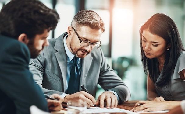 En un contexto marcado por la incertidumbre global, factores geopolíticos y ajustes macroeconómicos, especialistas del sector financiero coincidieron en que las empresas mexicanas deben fortalecer sus procesos internos, anticiparse a los riesgos y apoyarse en el crédito empresarial como una herramienta estratégica para crecer y consolidarse. FOTO: Especial