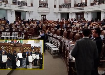 Pero hay tristes y lamentables excepciones, como el caso del Congreso de la Ciudad de México, donde no se les dio preferencia, a pesar de que ahí se crean las leyes. Este martes, en el Palacio de Donceles, los legisladores entregaron 84 medallas al Mérito en diferentes disciplinas, actividades profesionales y causas sociales. En total 13 diferentes áreas. FOTO: CDMX Magacín / Especial
