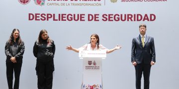 La jefa de Gobierno, Clara Brugada oootra vez salió al rescate de la alcaldesa de Azcapotzalco, Nancy Núñez: encabezó un operativo de seguridad en una de las zonas más críticas de la demarcación territorial: El Rosario. FOTO: Especial